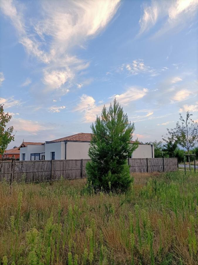 Suite Privative De 28M2 Climatisee, Proche Plage Et Commerces Однж Екстер'єр фото